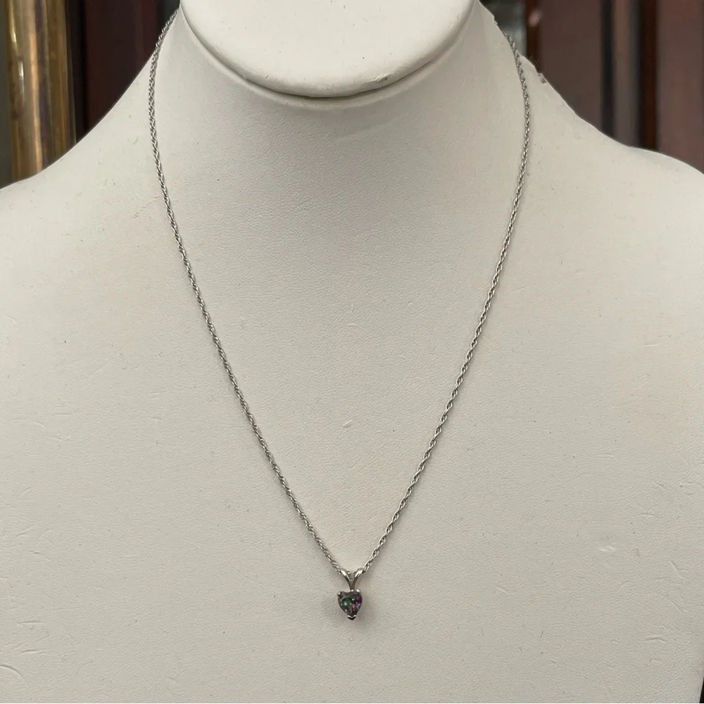 Mystic topaz heart solid sterling silver pendant & solid sterling 18 inch chain - Picture 2 of 4